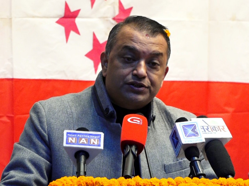 गगनकाे प्रश्न- एउटै व्यक्ति कतिपल्ट प्रधानमन्त्री हुने, नयाँ व्यक्तिलाई अवसर दिनु पर्दैन ?